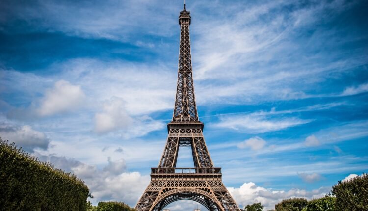 France Paris 005 Eiffel Tower