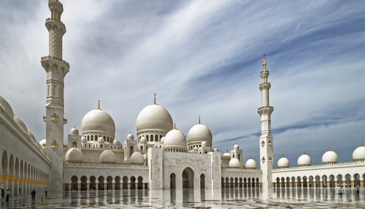 UAE Abu Dhabi 001 Sheikh Zayed Grand Mosque Large
